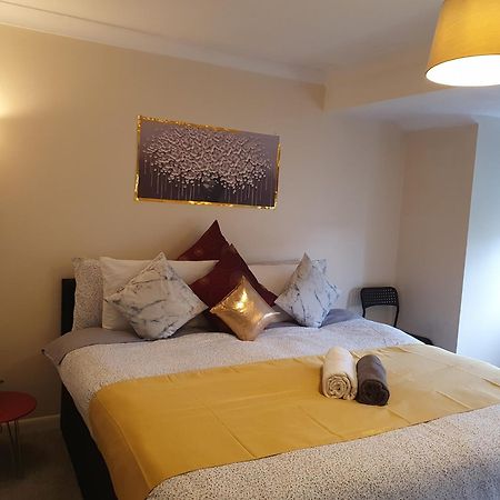 Lovely 1Bedrood Apartment Guildford Esterno foto