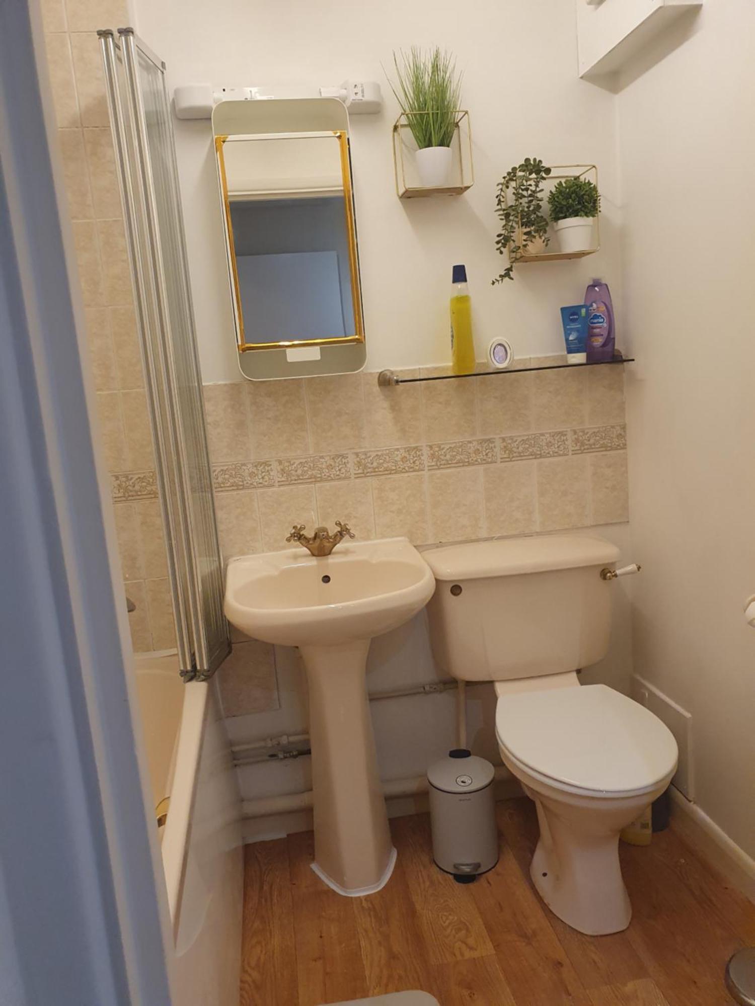 Lovely 1Bedrood Apartment Guildford Esterno foto