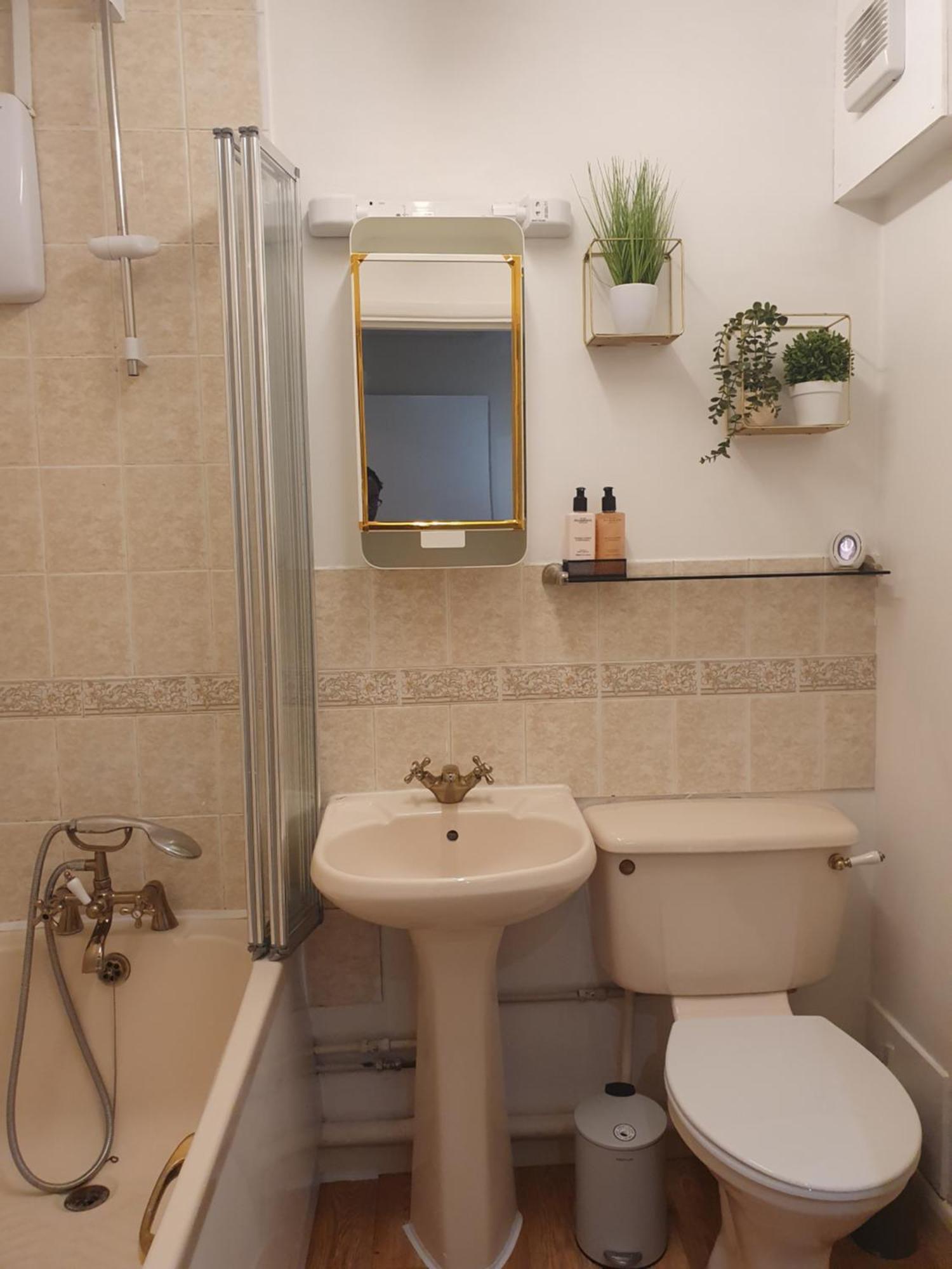 Lovely 1Bedrood Apartment Guildford Esterno foto