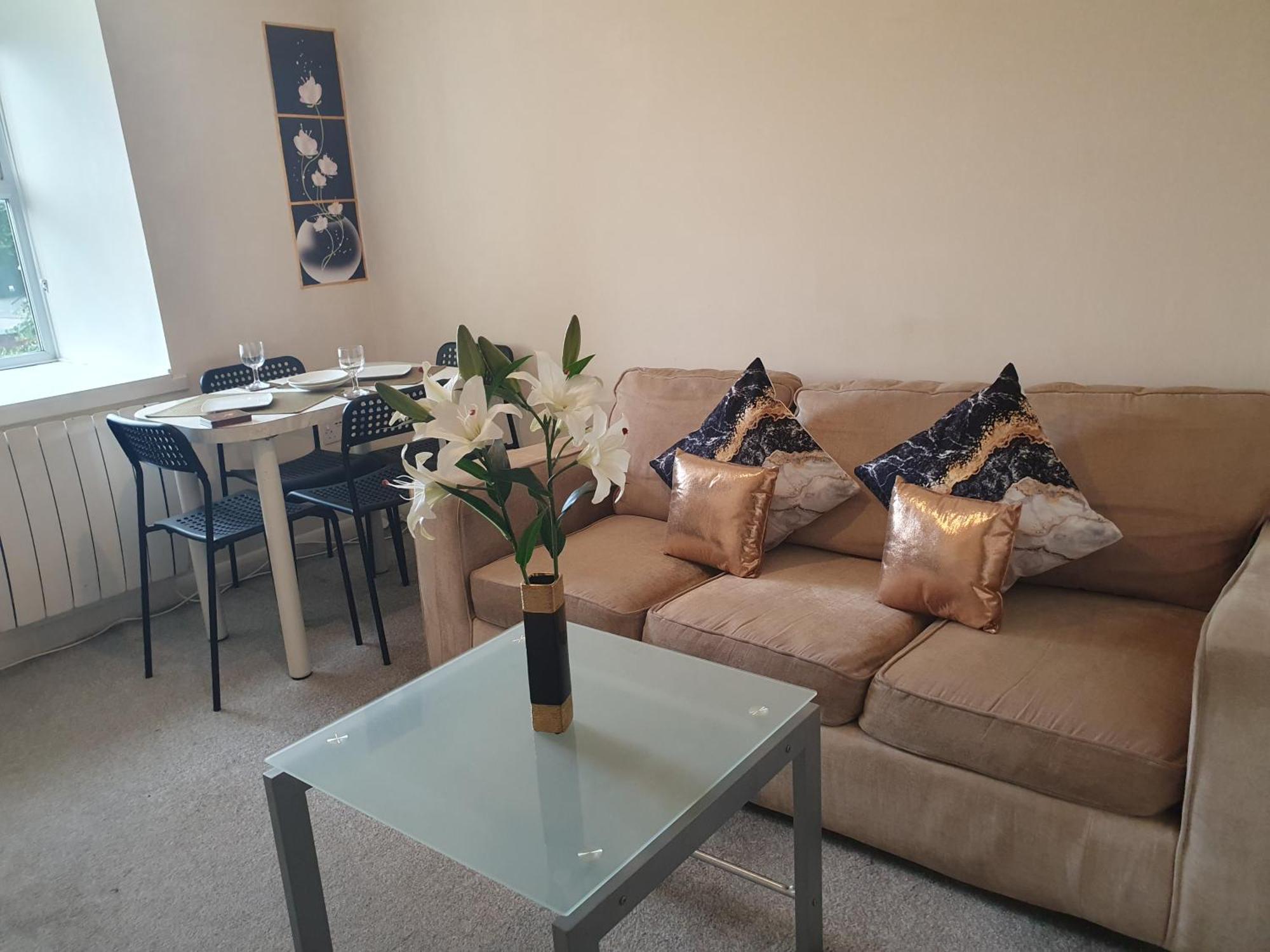 Lovely 1Bedrood Apartment Guildford Esterno foto