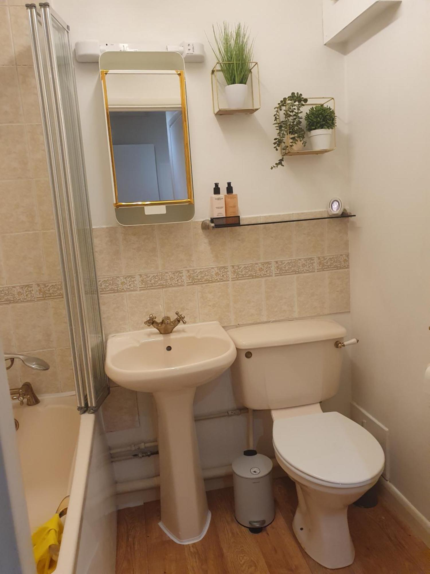 Lovely 1Bedrood Apartment Guildford Esterno foto