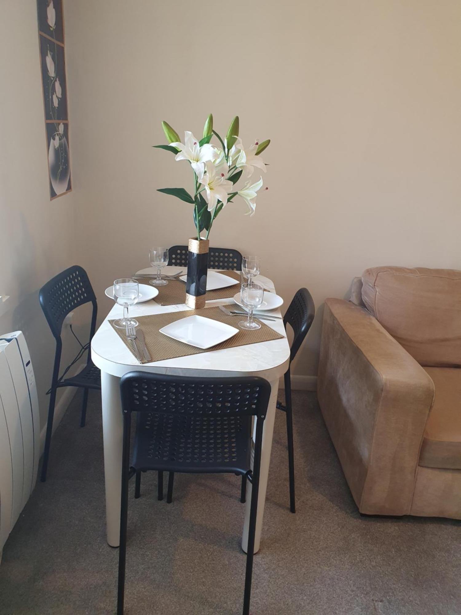 Lovely 1Bedrood Apartment Guildford Esterno foto