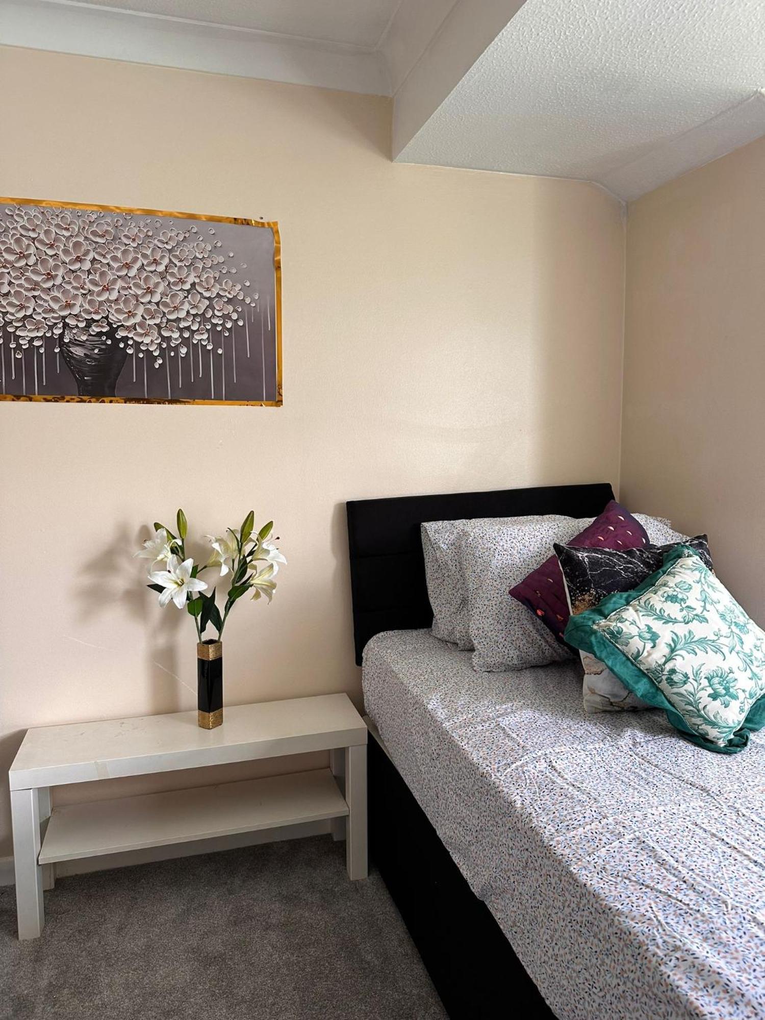 Lovely 1Bedrood Apartment Guildford Esterno foto