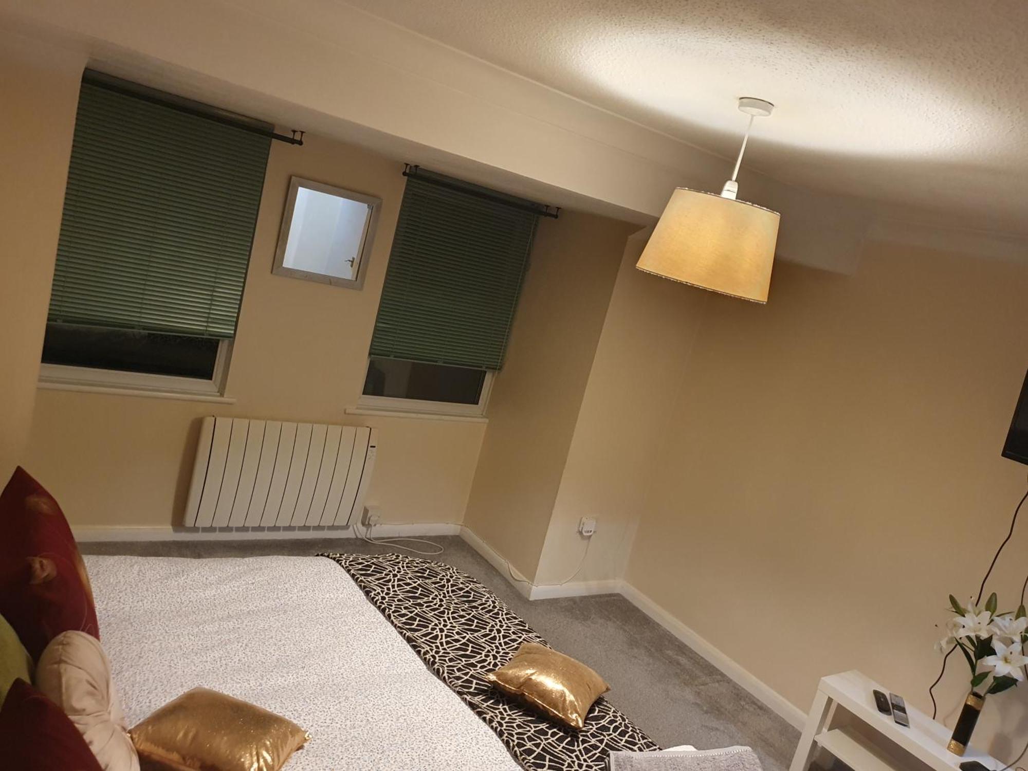Lovely 1Bedrood Apartment Guildford Esterno foto